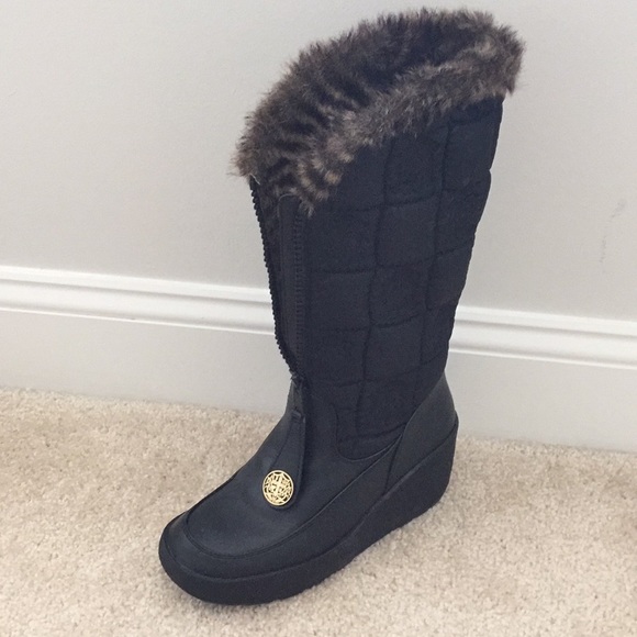 juicy couture snow boots